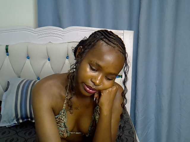 Prettyxoxo live cam on BongaCams