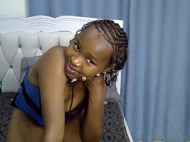 Prettyxoxo live cam on BongaCams