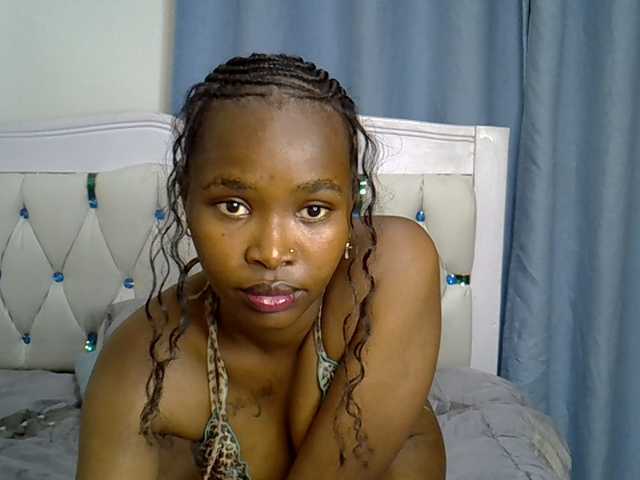Prettyxoxo live cam on BongaCams