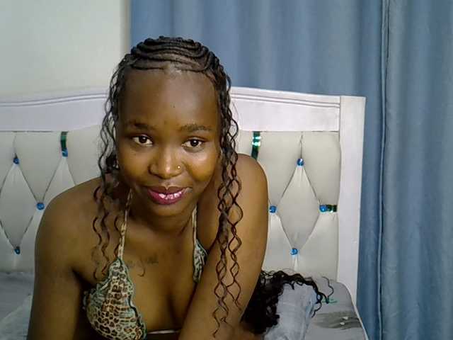 Prettyxoxo live cam on BongaCams