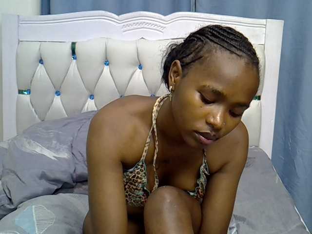 Prettyxoxo live cam on BongaCams