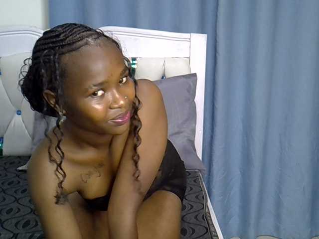 Prettyxoxo live cam on BongaCams