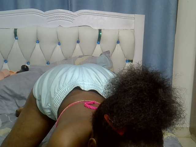 Prettyxoxo live cam on BongaCams