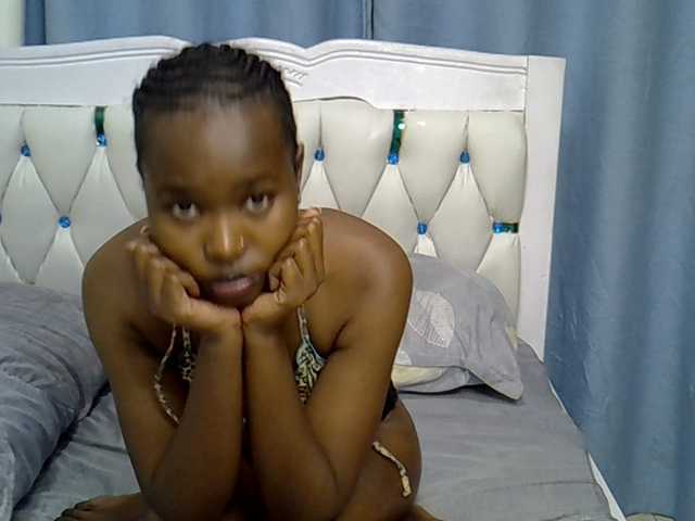 Prettyxoxo live cam on BongaCams