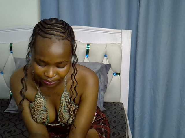 Prettyxoxo live cam on BongaCams