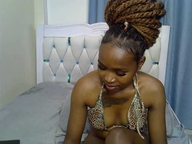 Prettyxoxo live cam on BongaCams