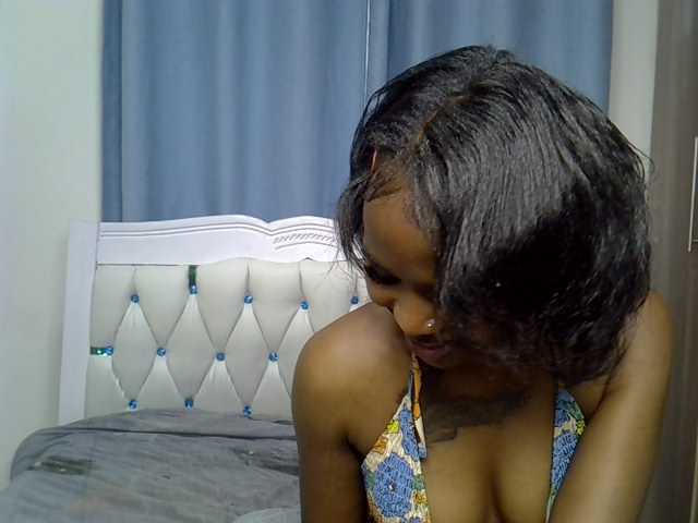 Prettyxoxo live cam on BongaCams