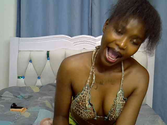 Prettyxoxo webcam