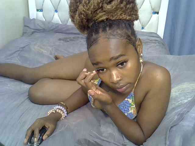 Prettyxoxo webcam