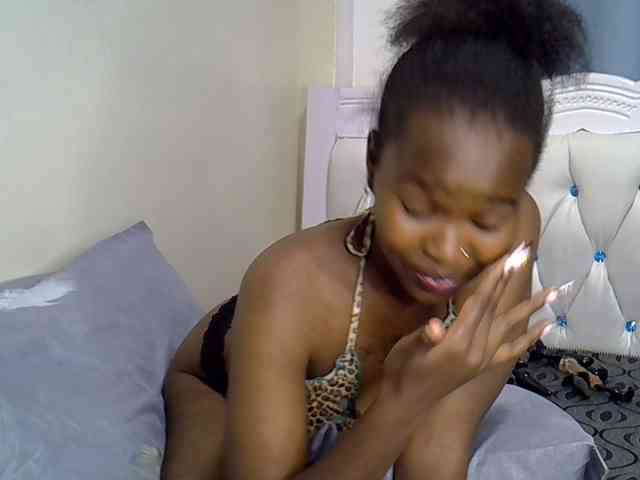 Prettyxoxo webcam