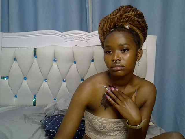 Prettyxoxo webcam