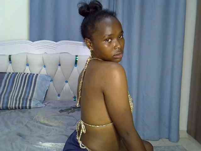 Prettyxoxo webcam