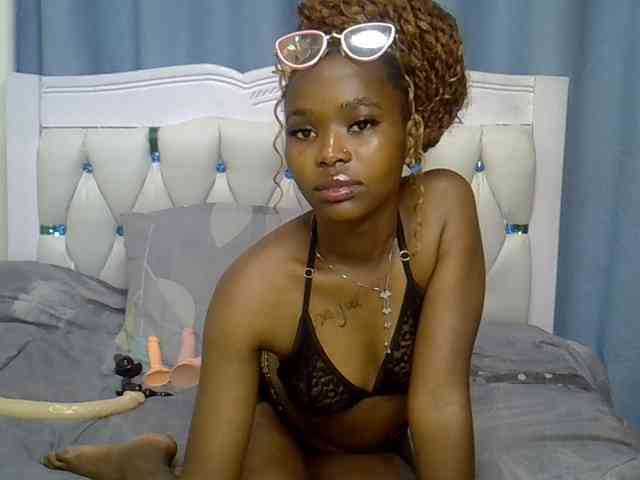 Prettyxoxo webcam