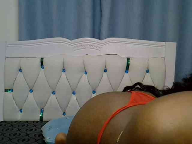 Prettyxoxo webcam