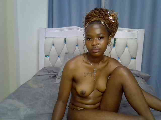 Prettyxoxo webcam
