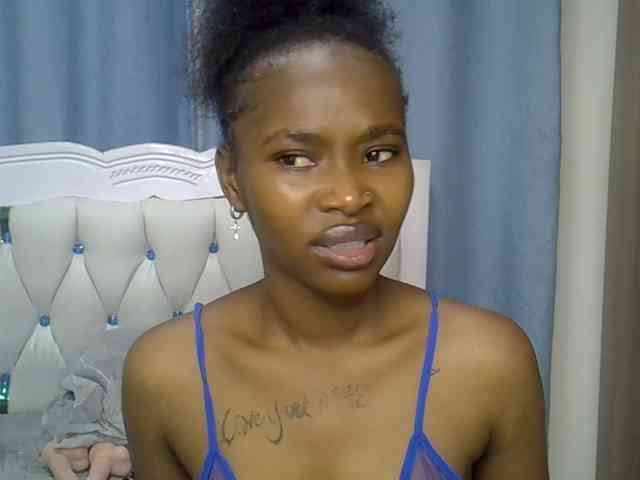 Prettyxoxo webcam