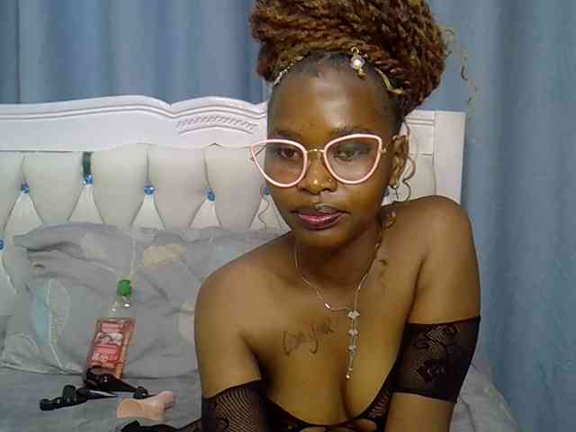 Prettyxoxo webcam