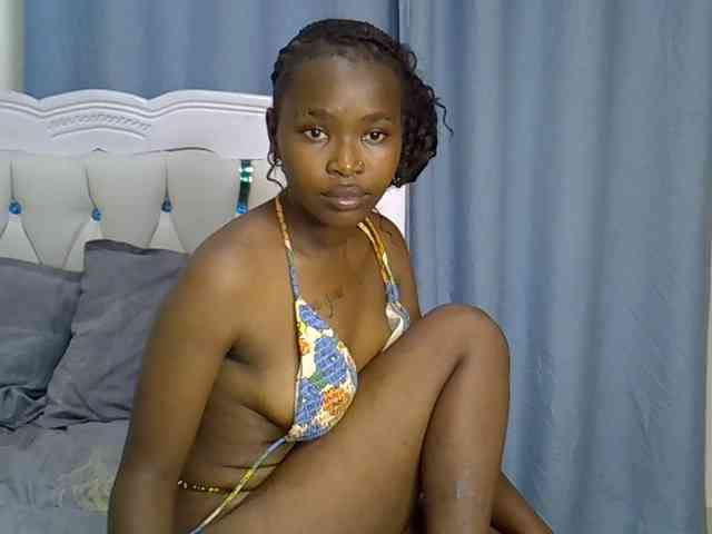 Prettyxoxo webcam