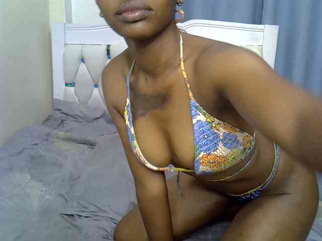 Prettyxoxo webcam