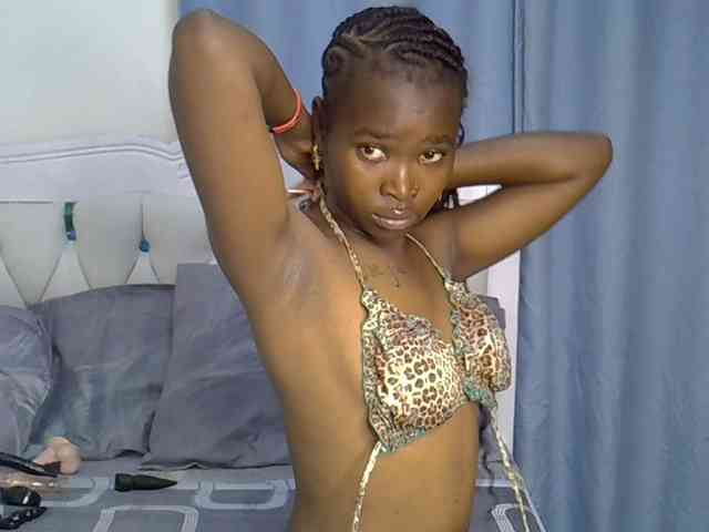 Prettyxoxo webcam