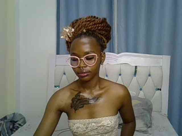 Prettyxoxo webcam