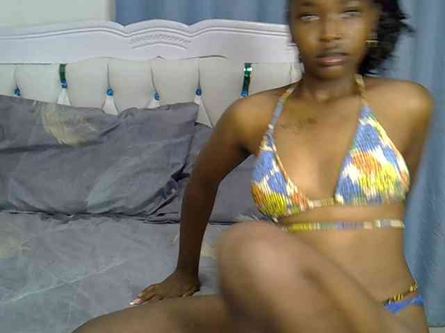 Prettyxoxo webcam