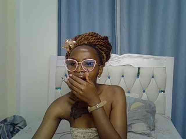 Prettyxoxo webcam