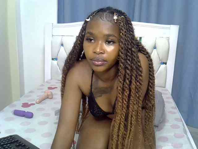 Prettyxoxo webcam