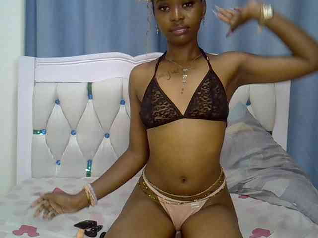 Prettyxoxo webcam