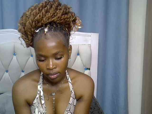 Prettyxoxo webcam