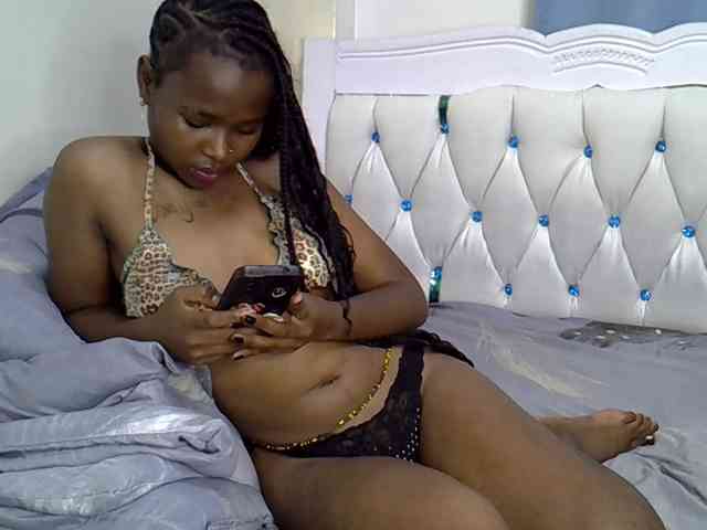 Prettyxoxo webcam