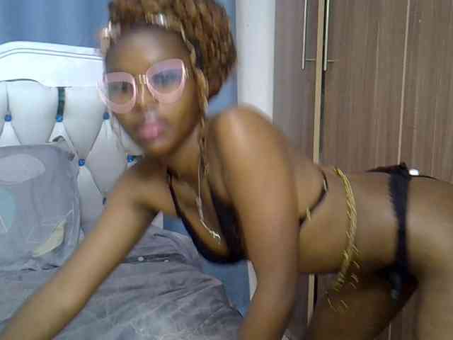 Prettyxoxo webcam