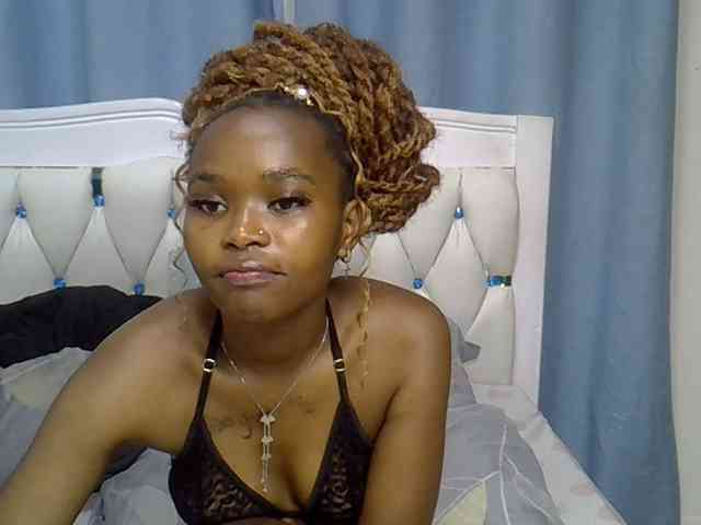 Prettyxoxo webcam