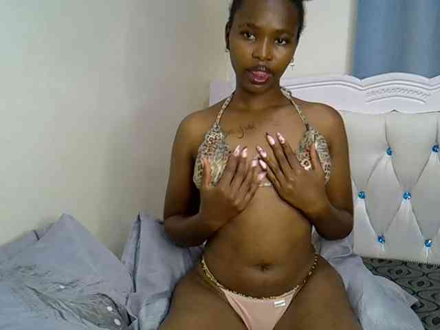 Prettyxoxo webcam