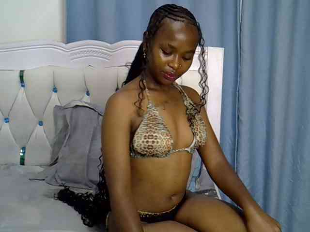 Prettyxoxo webcam