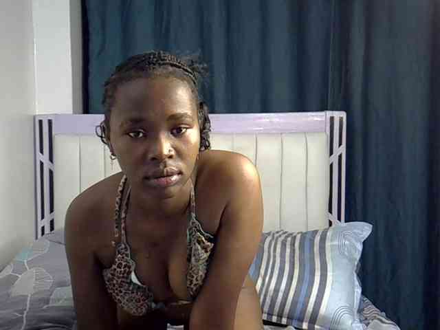 Prettyxoxo webcam