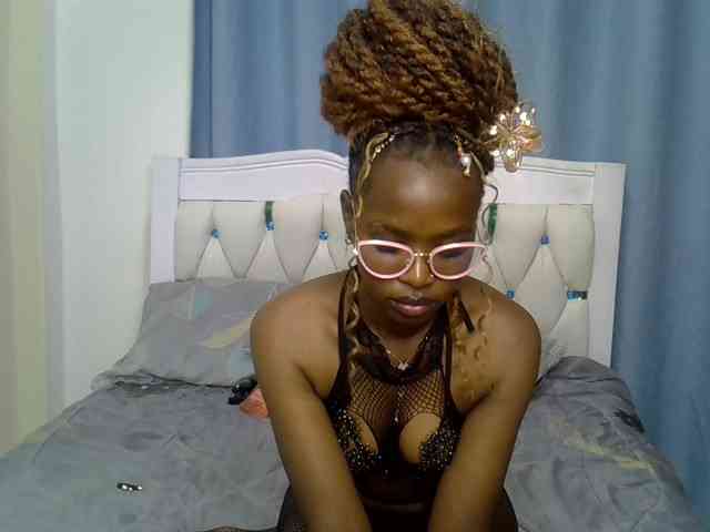Prettyxoxo webcam