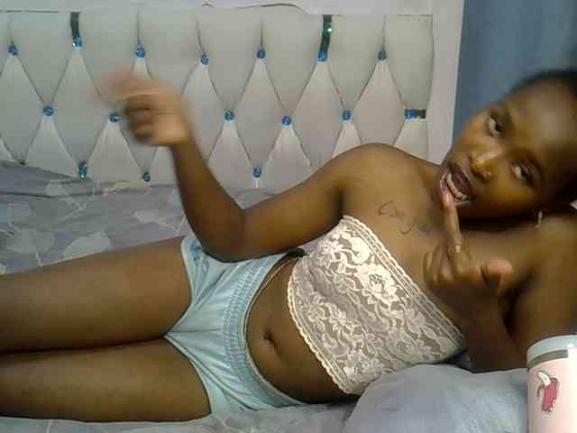 Prettyxoxo webcam