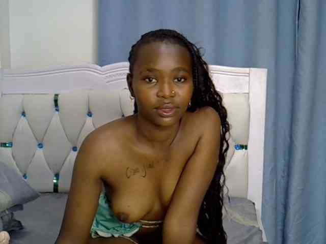 Prettyxoxo webcam