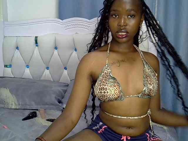Prettyxoxo webcam