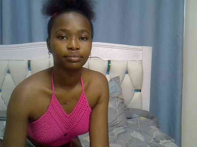 Prettyxoxo webcam
