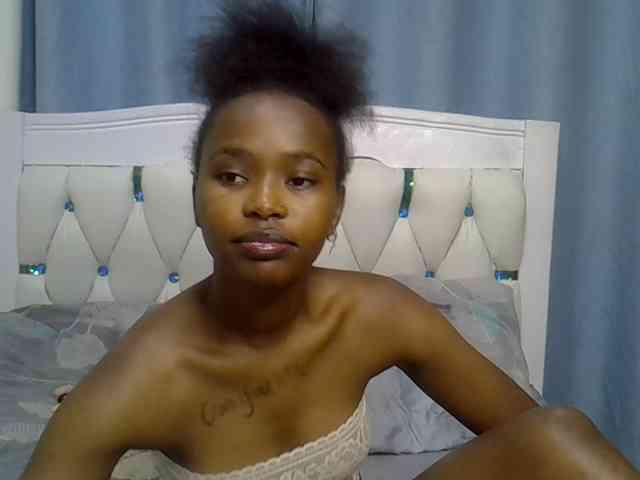 Prettyxoxo webcam