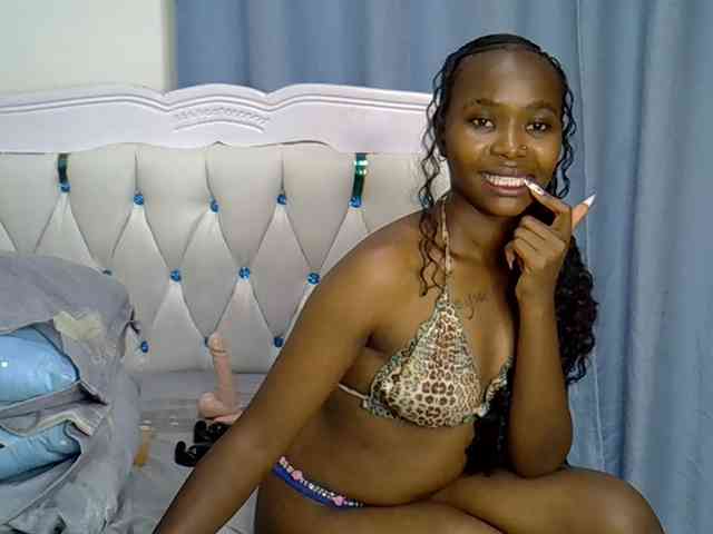 Prettyxoxo webcam