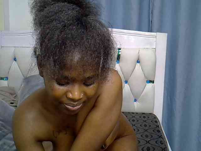 Prettyxoxo webcam