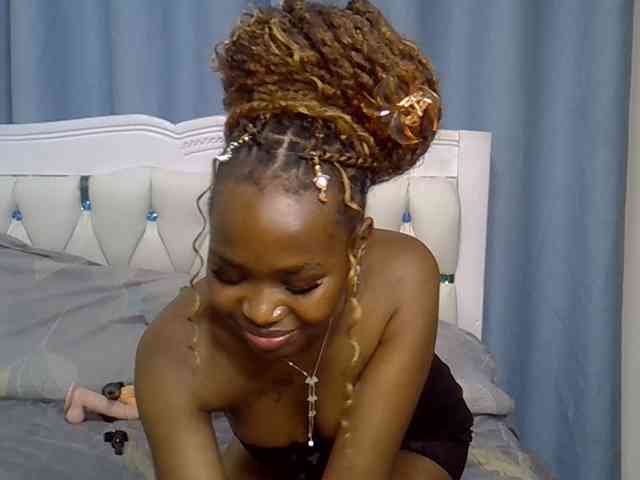 Prettyxoxo webcam