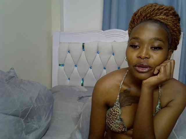 Prettyxoxo webcam