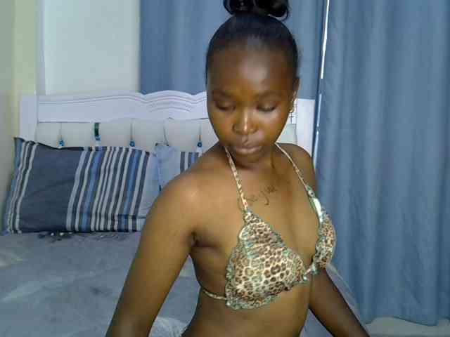 Prettyxoxo webcam