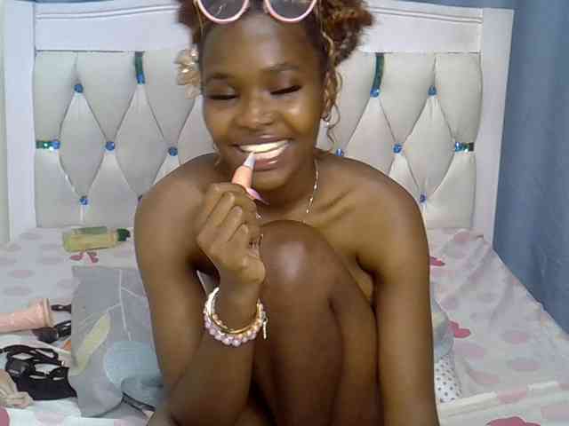 Prettyxoxo webcam