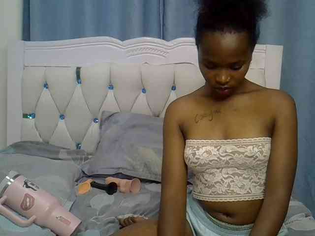 Prettyxoxo webcam