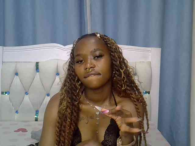 Prettyxoxo webcam